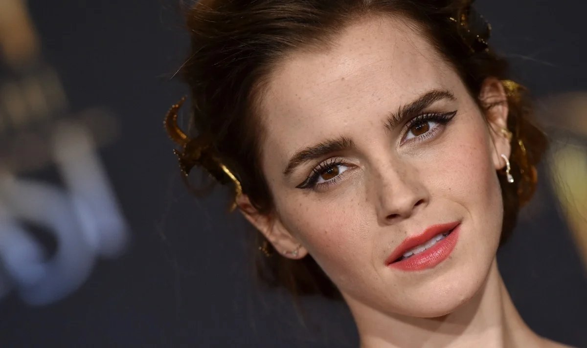 DhJYozAP Emma Watson. Just her face is enough 40.jpg